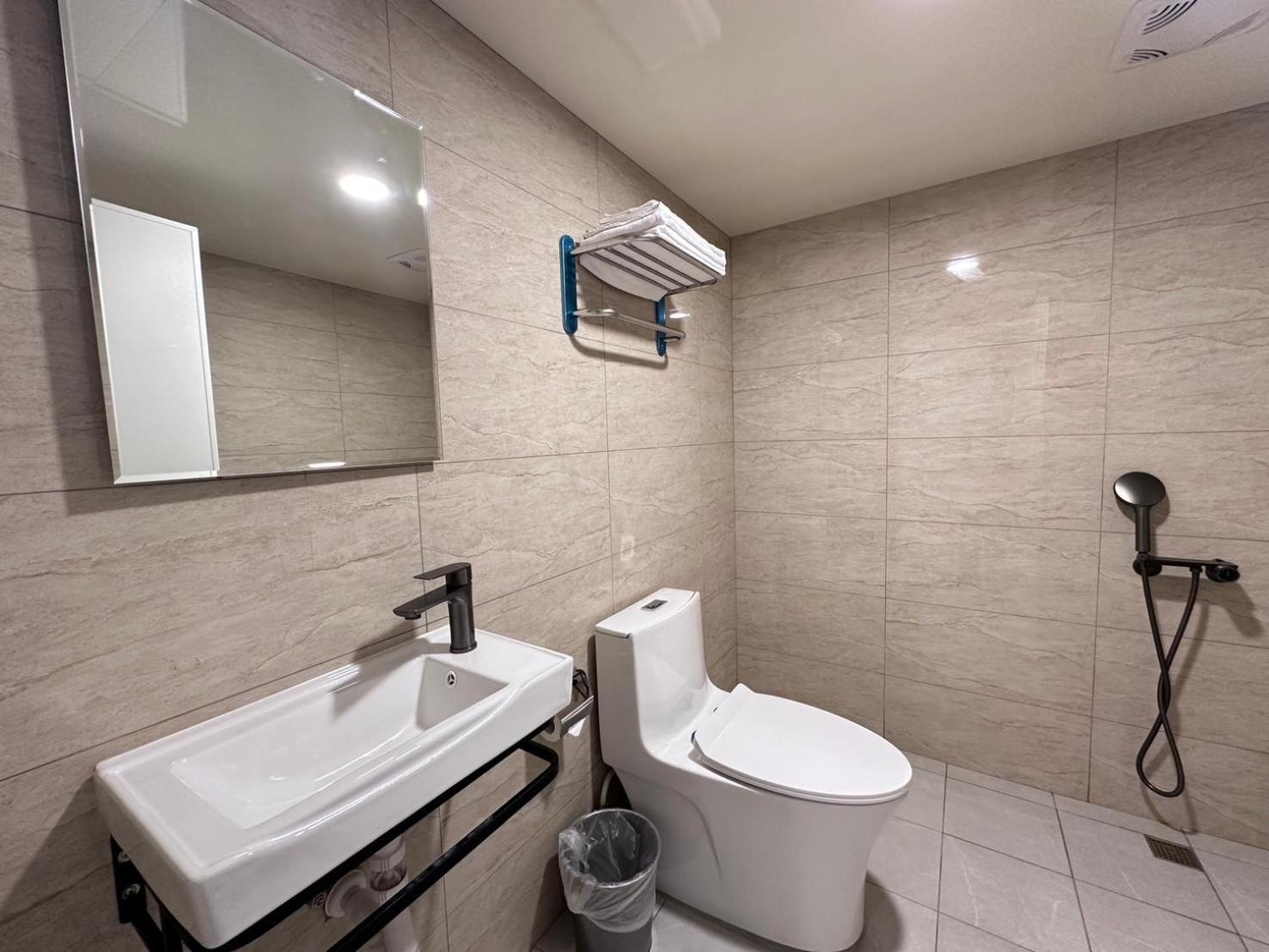 可青大飯店grand Ke-Cing Hotel Yilan Экстерьер фото